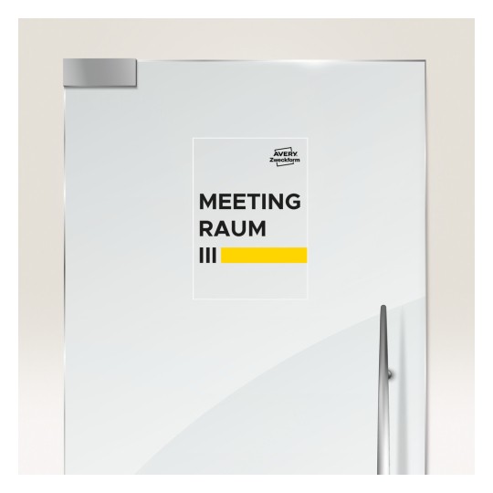 Изображение показывает дверь с табличкой, на которой написано «MEETING RAUM III», рядом с желтой полосой и логотипом «Avery Zweckform».