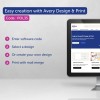 Изображение рекламирует программное обеспечение Avery Design & Print, подробно описывая шаги для создания уникальных дизайнов, включая ввод кода программного обеспечения, выбор или создание дизайна и печать с использованием слияния почты.