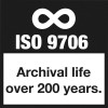 Изображение показывает черный фон со знаком бесконечности над текстом 'ISO 9706' и фразой 'Архивный срок службы более 200 лет.' белого цвета.
