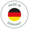 Изображение содержит круглый логотип с текстом «MADE IN» над круглым флагом, представляющим Германию. Флаг имеет горизонтальные полосы черного, красного и желтого цветов.