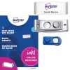 Изображение упаковки с листом наклеек: Avery Zweckform, артикул: POL20MA66-20DR, магнитные бейджи, формат: 68 x 22 мм, подходит для печати: цветной лазер, черно-белый лазер, струйный принтер, содержимое: 20 знаков / 120 вставных знаков / 5 листов, 24 карточки/лист.